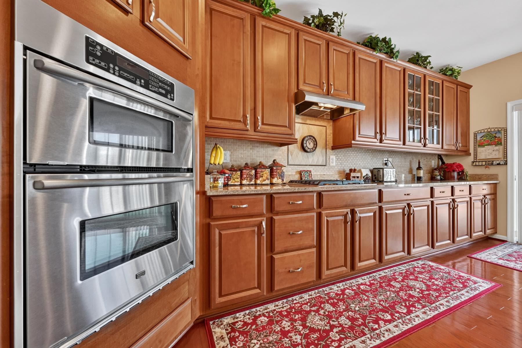 510 Symphony Way photo 8