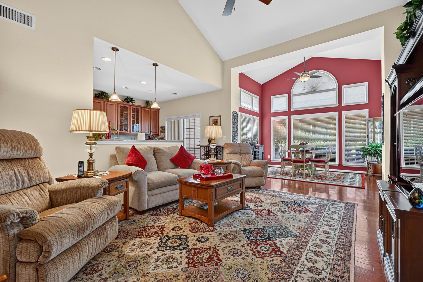 510 Symphony Way photo 9