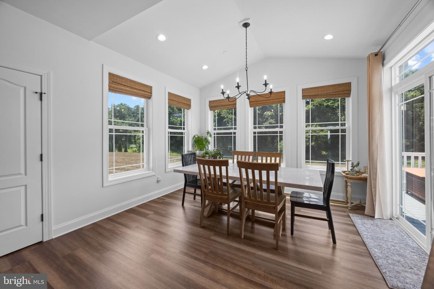 143 Thicket Court photo 17