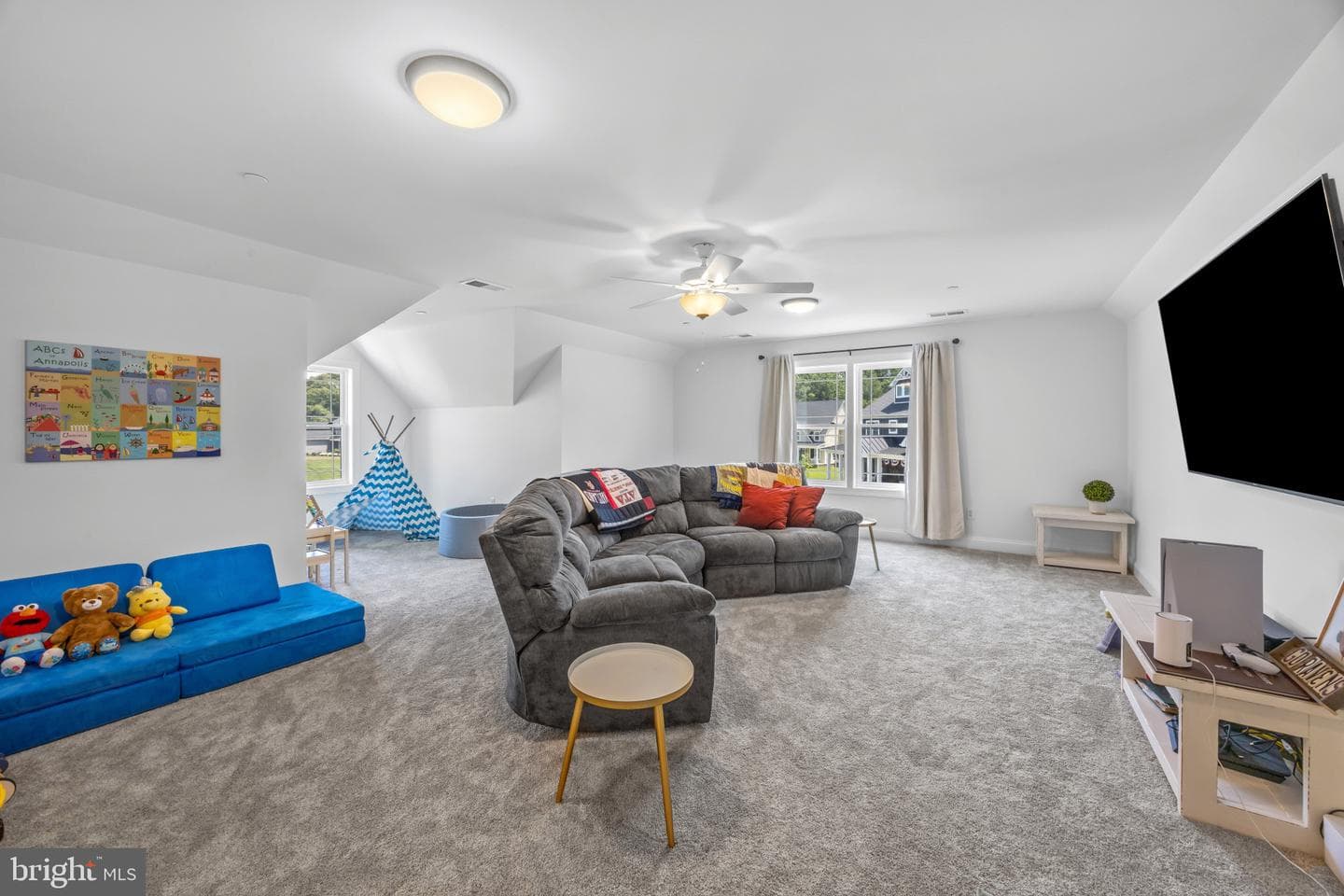 143 Thicket Court photo 26