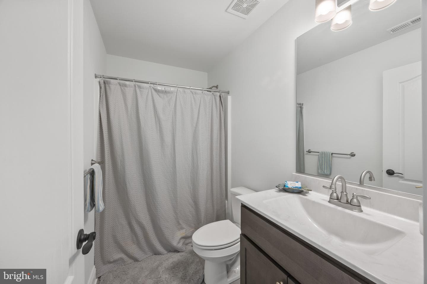 143 Thicket Court photo 34