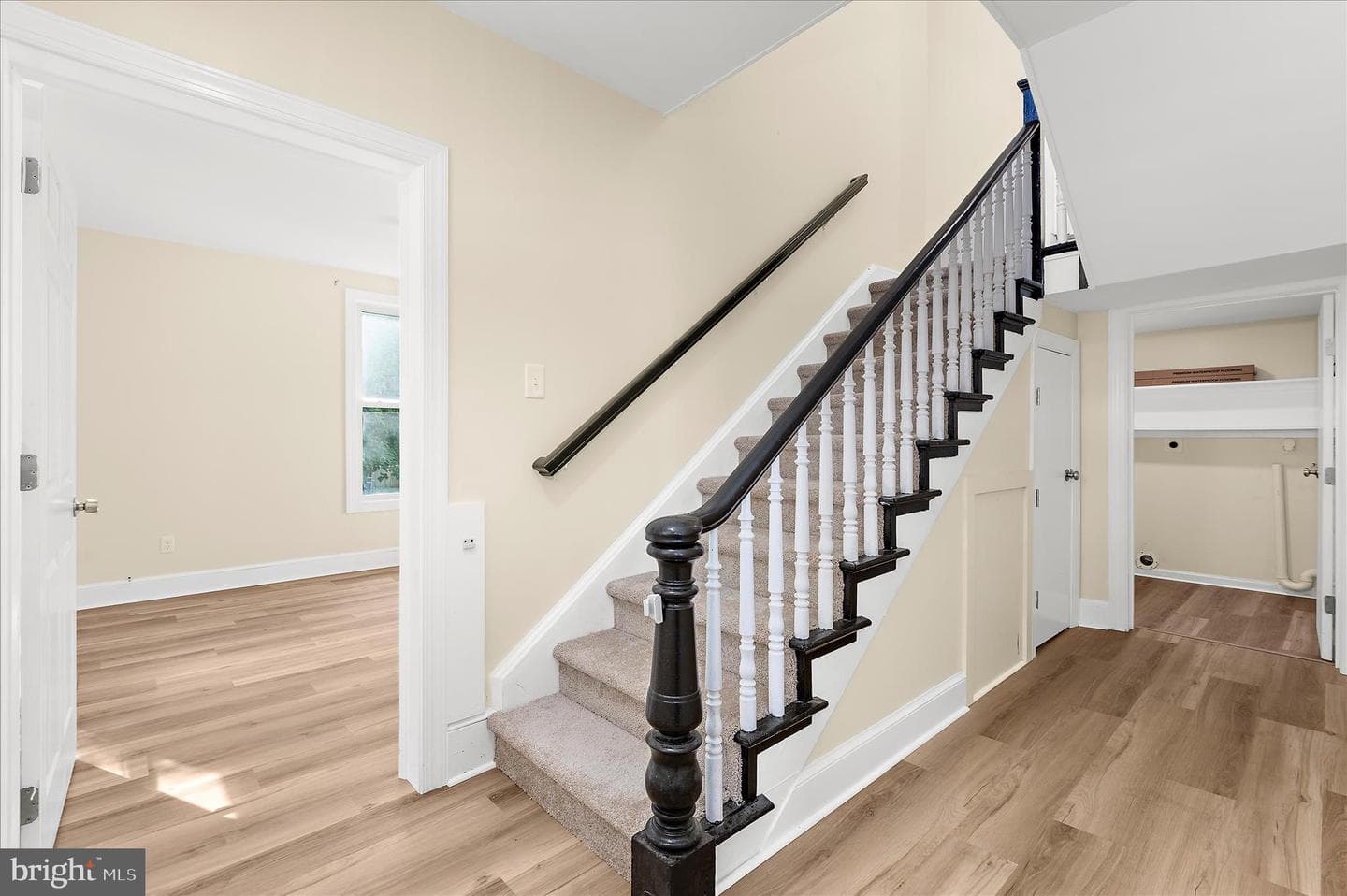 430 Railroad Avenue photo 4