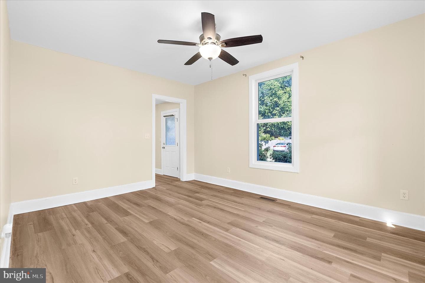 430 Railroad Avenue photo 6