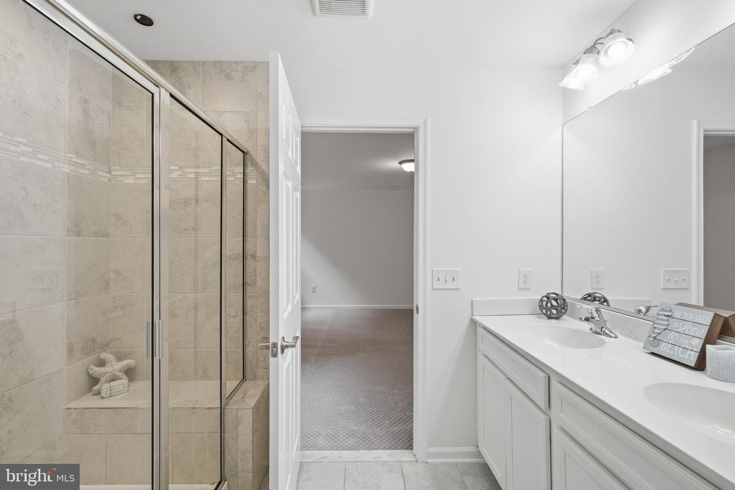 124 Riverside Drive photo 26