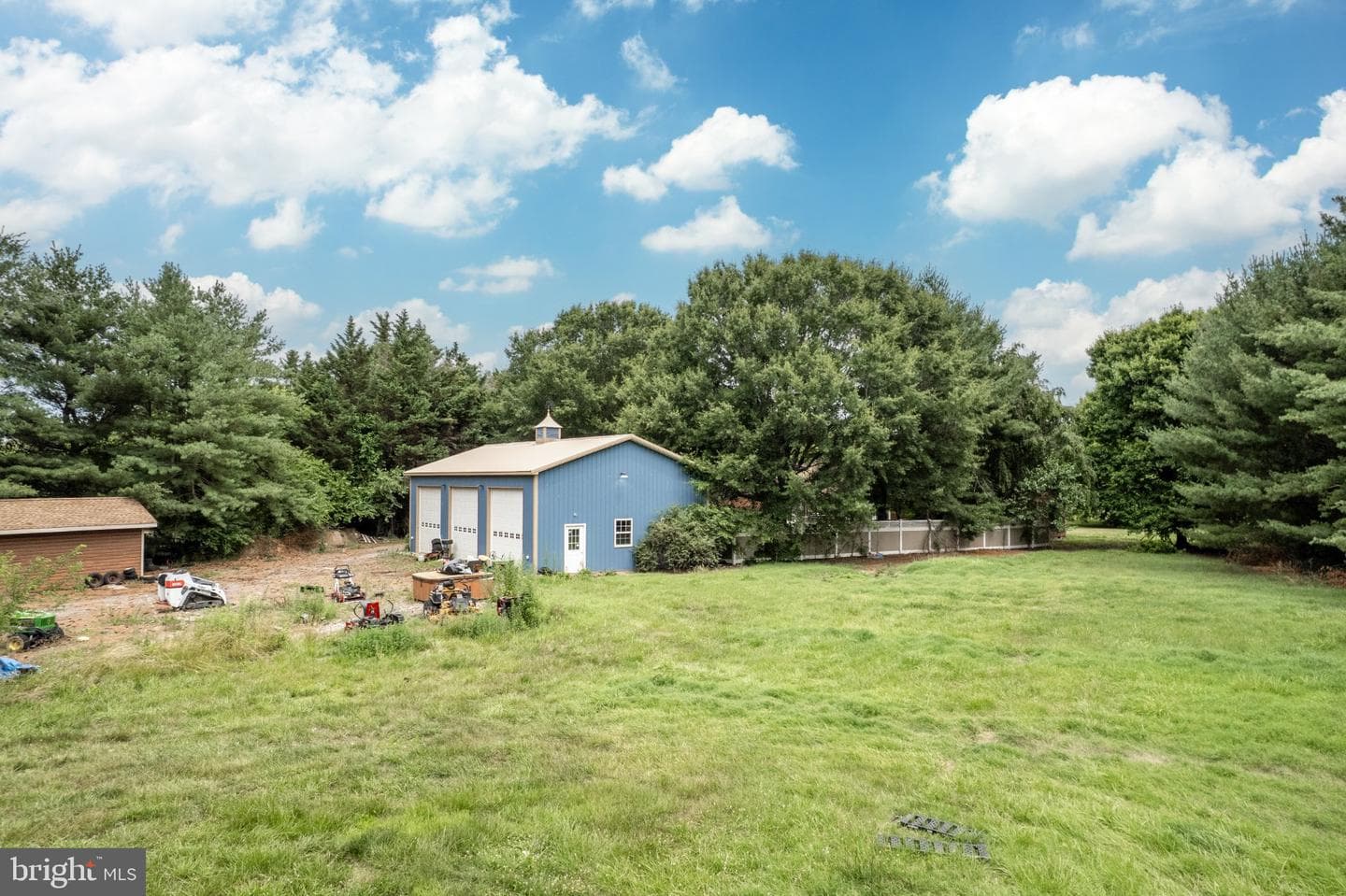 101 Chestnut Lane photo 44