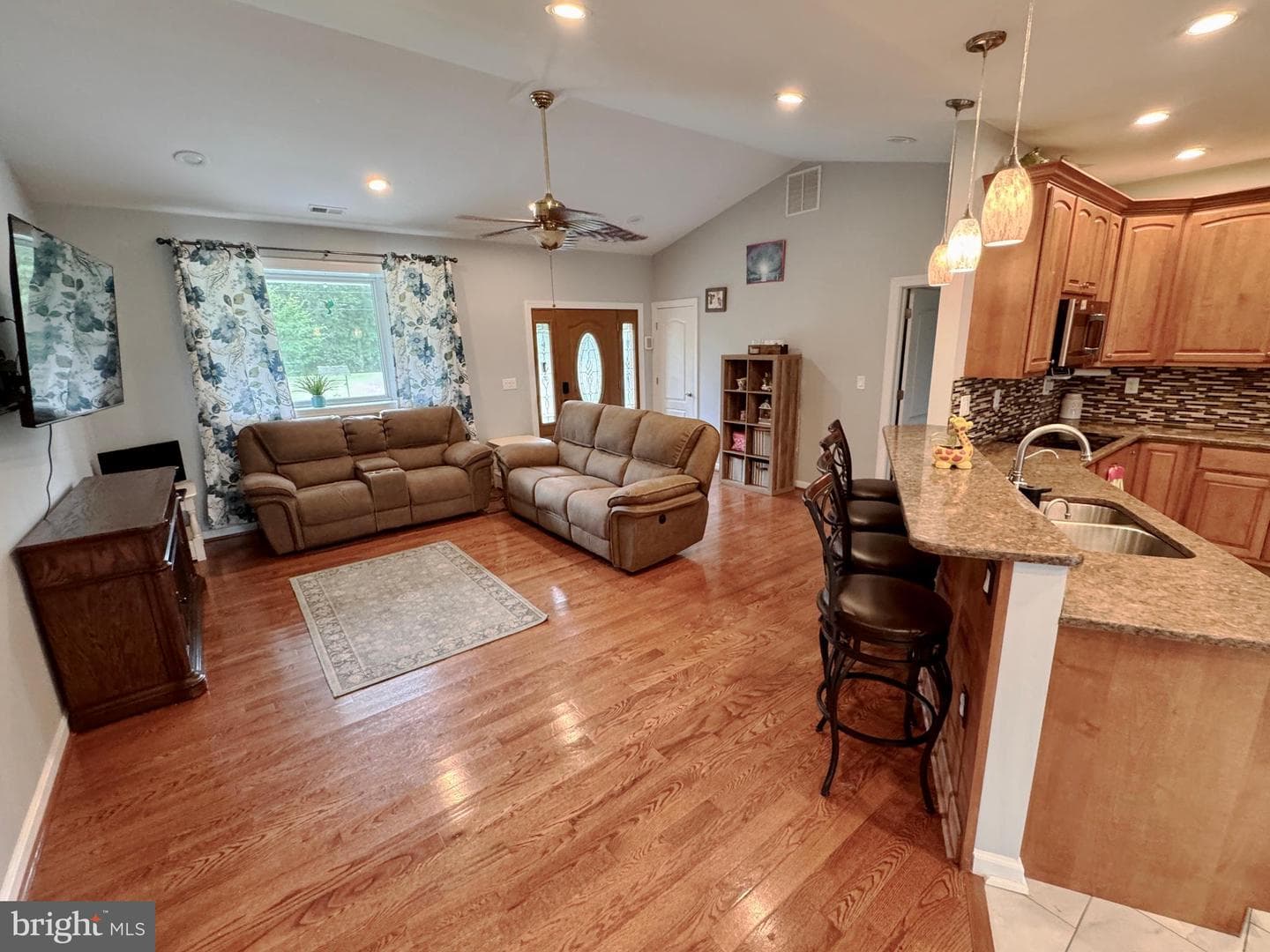 1212 Rabbit Hill Road photo 11