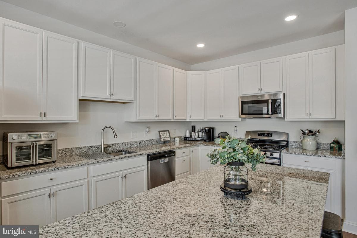 205 Jessica Lyn Ave #f-20 photo 12