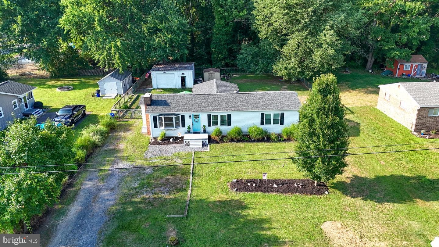 116 Chesapeake Estates Drive photo 4