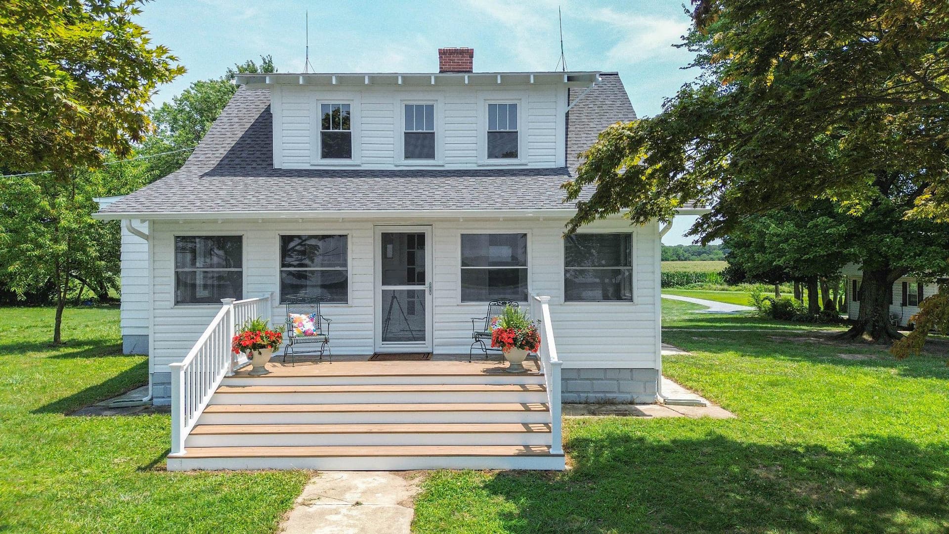300 Woods Point Road photo 17