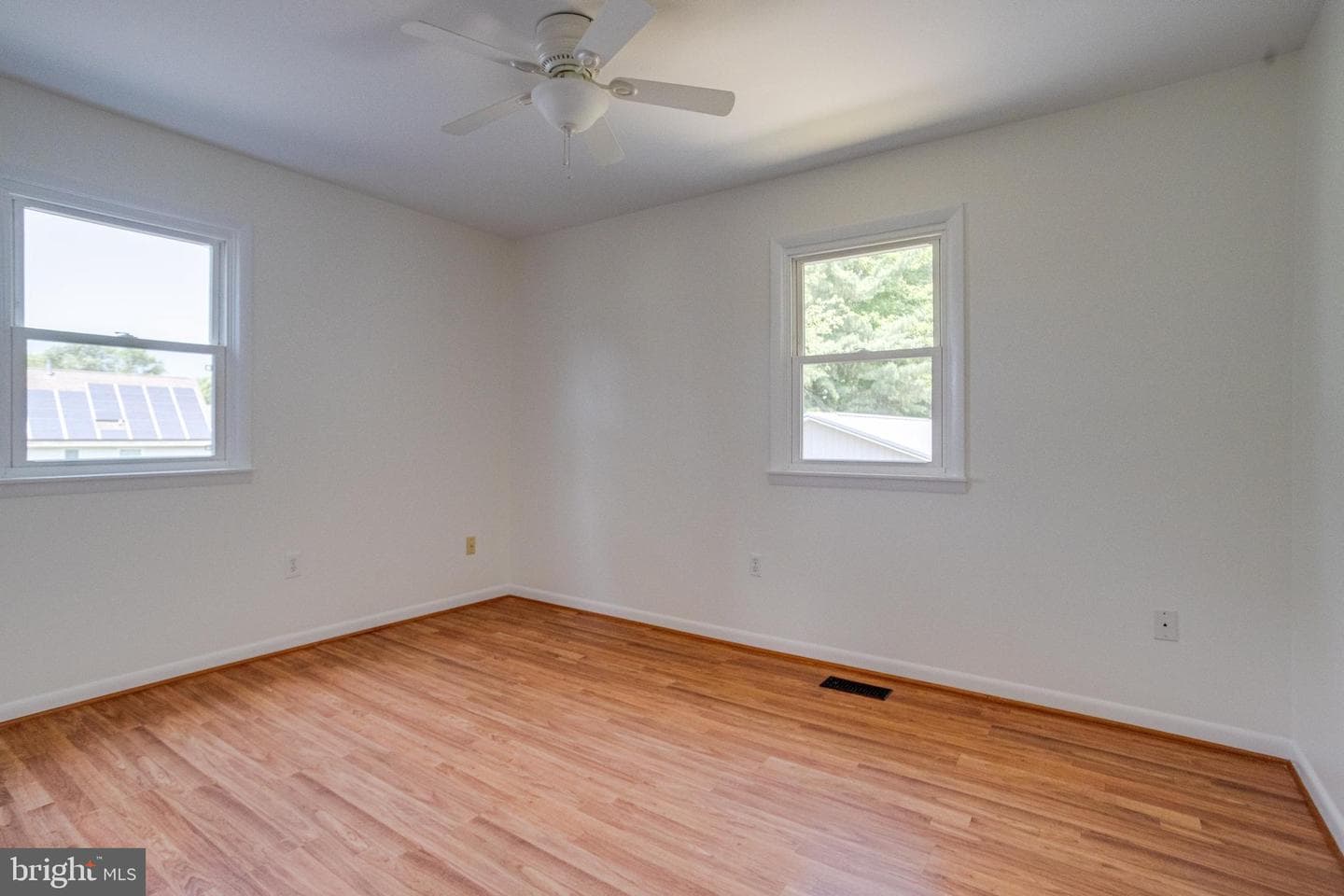 114 Cedar Road photo 34
