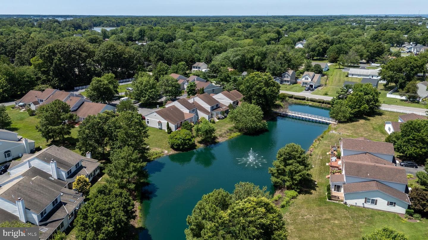6010 Bridgepointe Drive, Chester