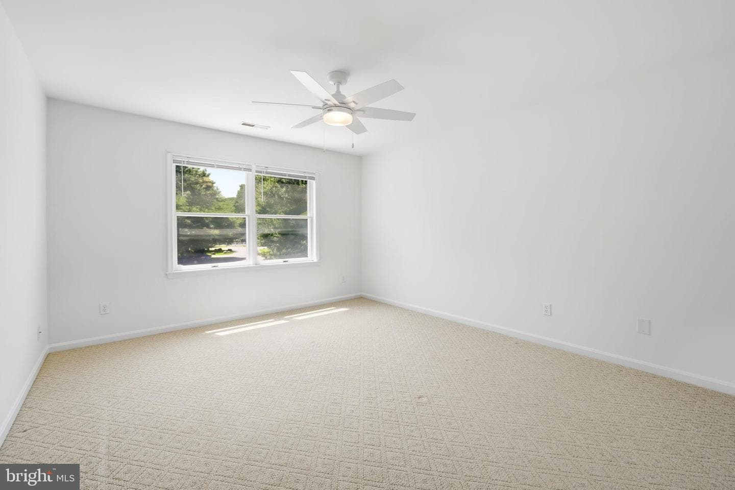 6010 Bridgepointe Drive photo 37