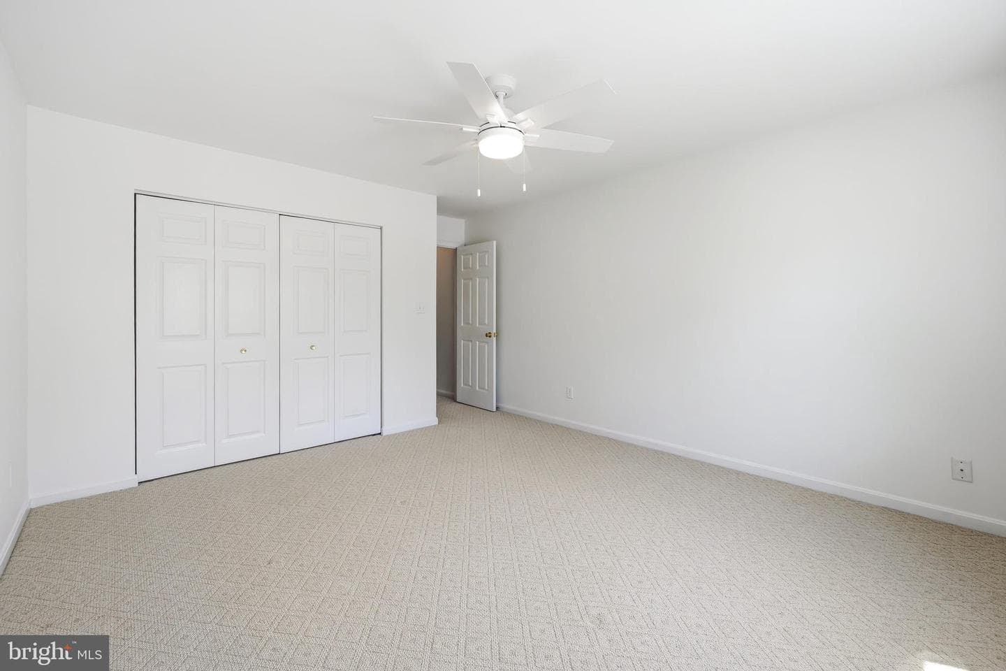 6010 Bridgepointe Drive photo 38