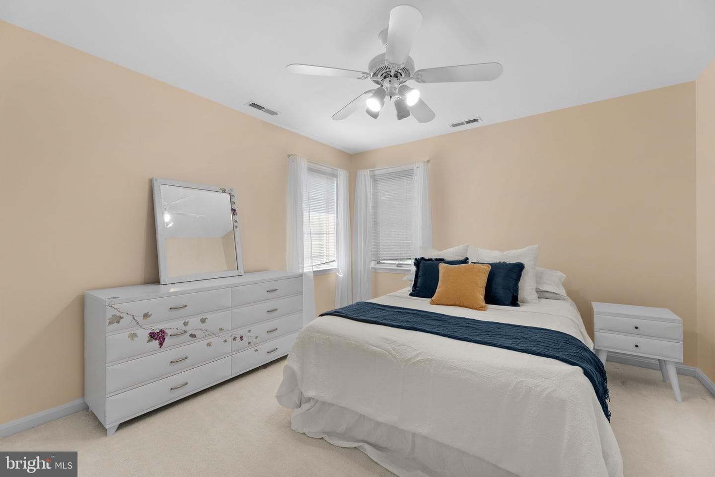 116 Prospect Bay Drive W photo 36