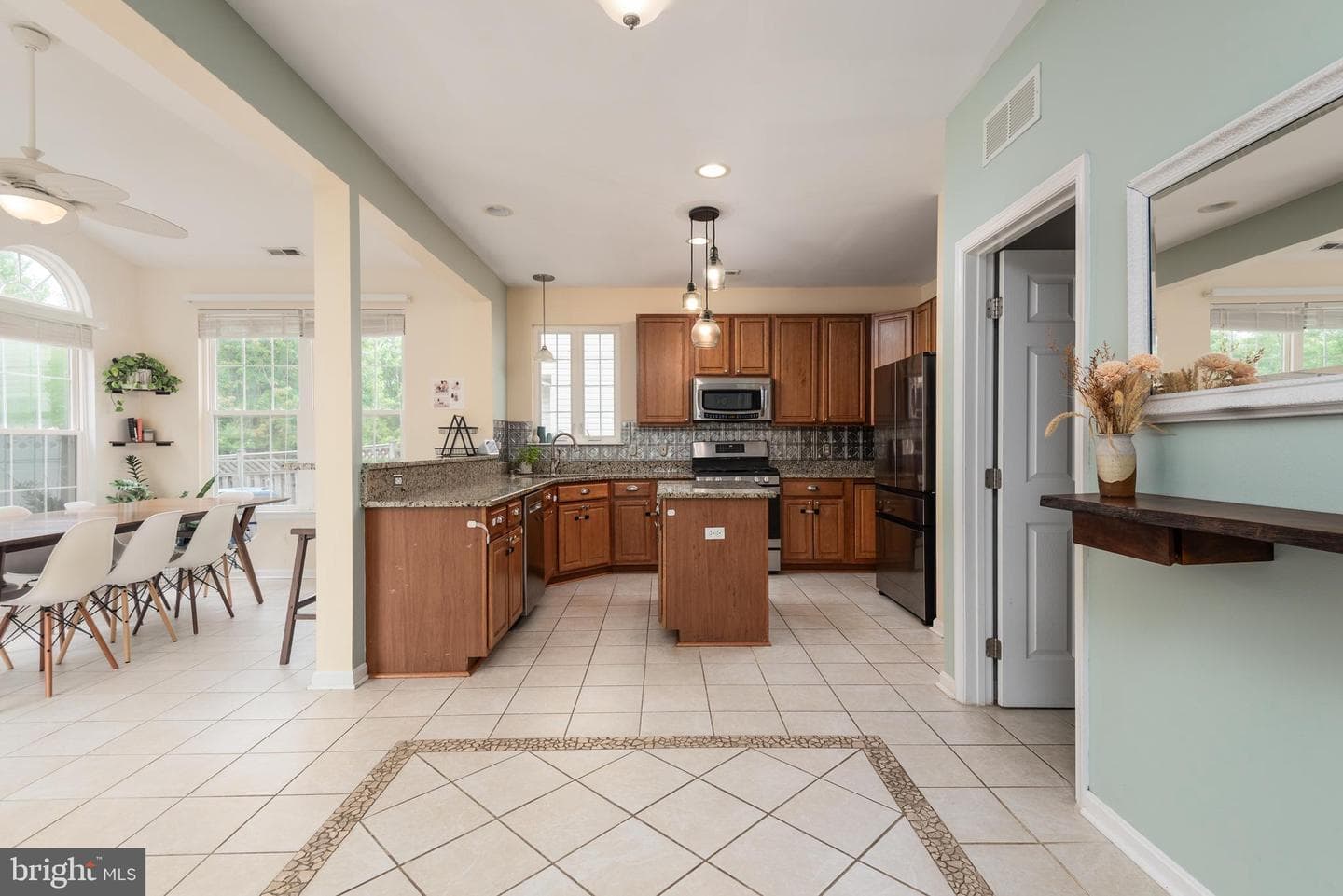 324 Web Foot Lane photo 10