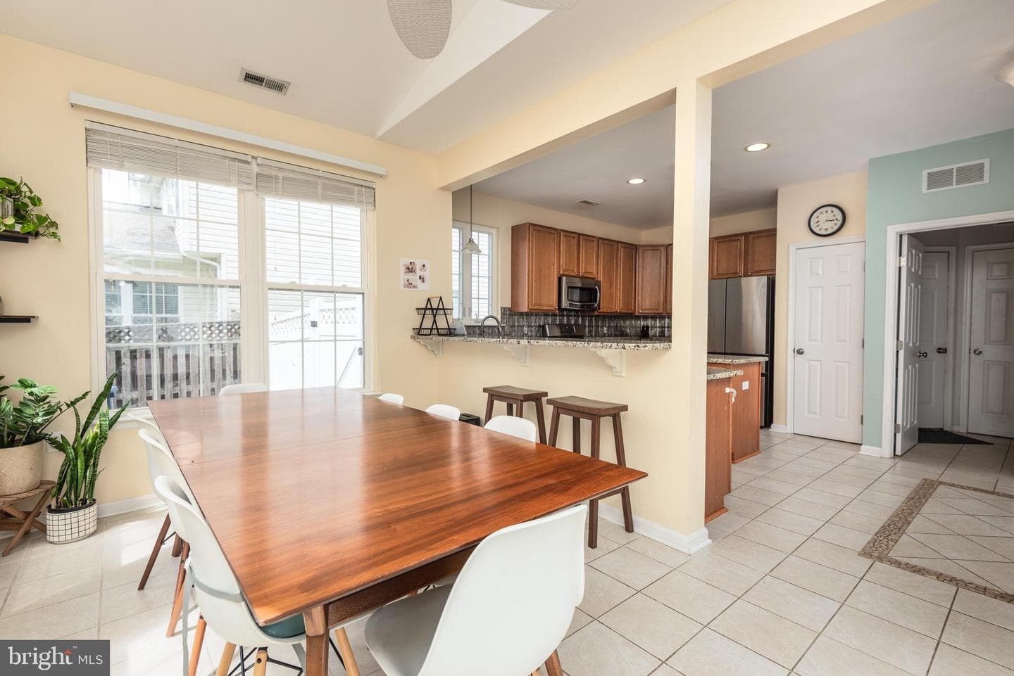 324 Web Foot Lane photo 17