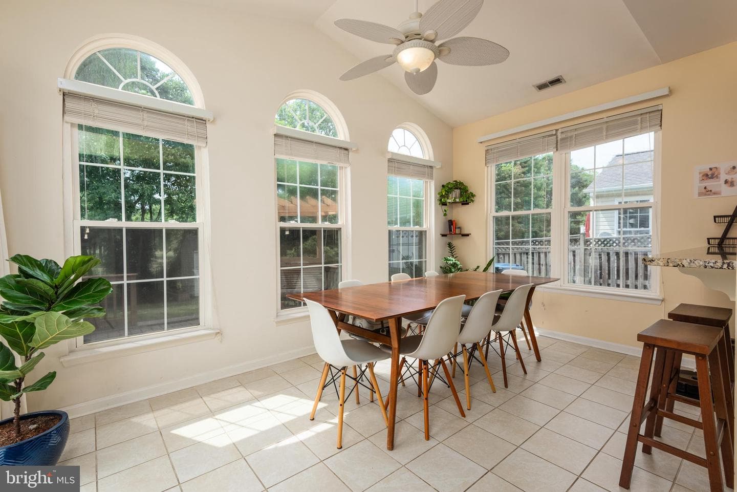 324 Web Foot Lane photo 18