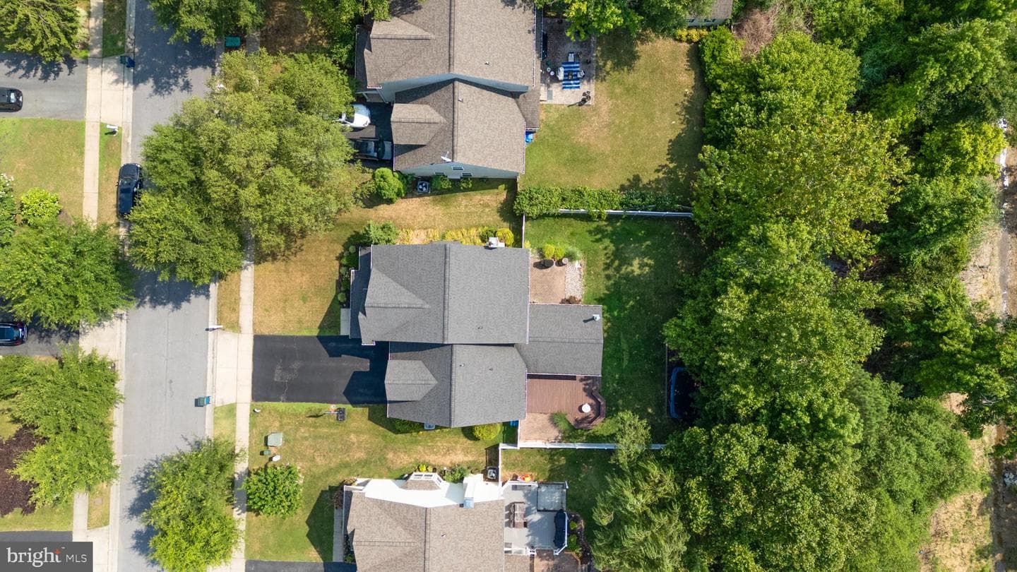 324 Web Foot Lane photo 38