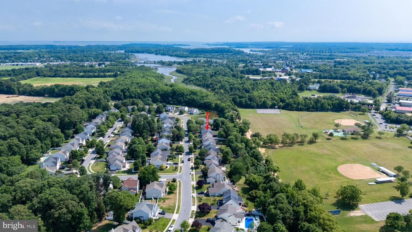 324 Web Foot Lane photo 41