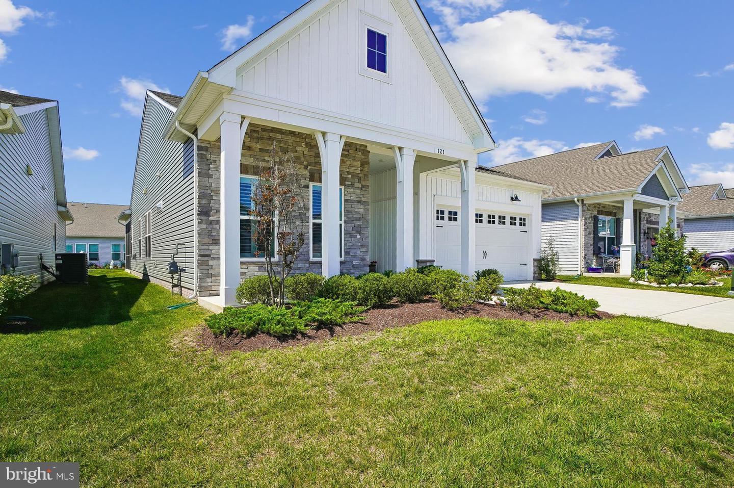 121 Merlin Drive photo 46