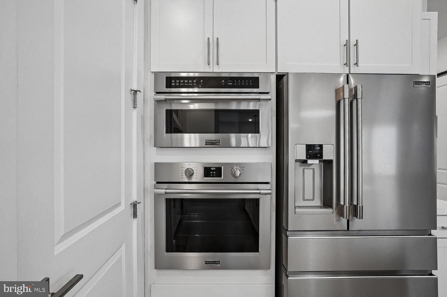 121 Merlin Drive photo 8