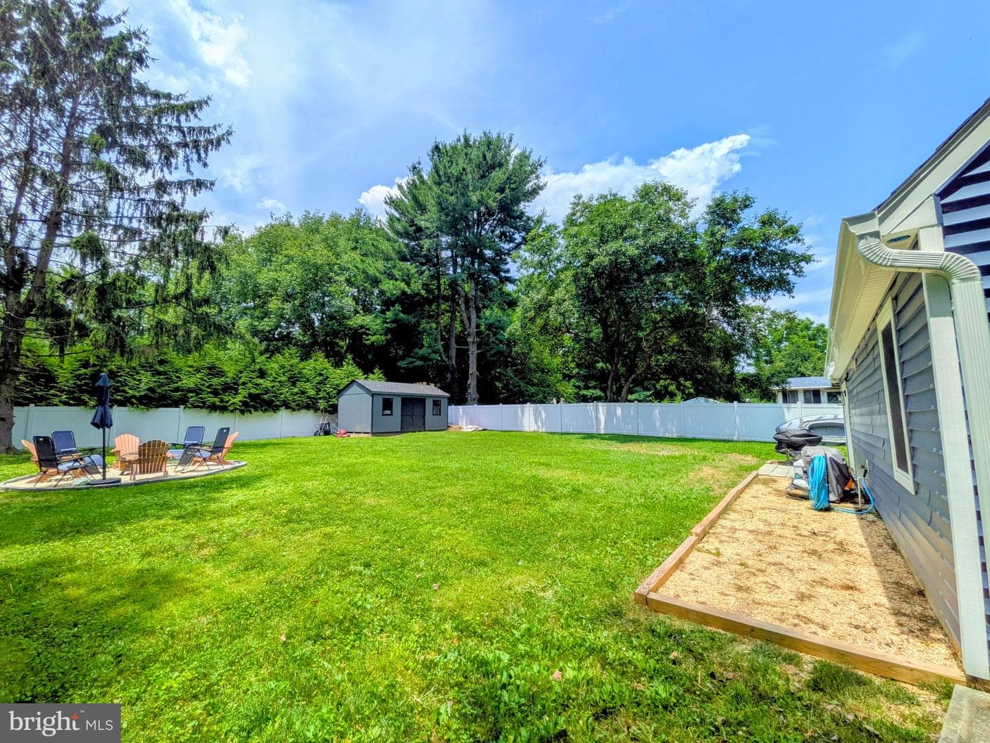 102 Maple Road photo 48