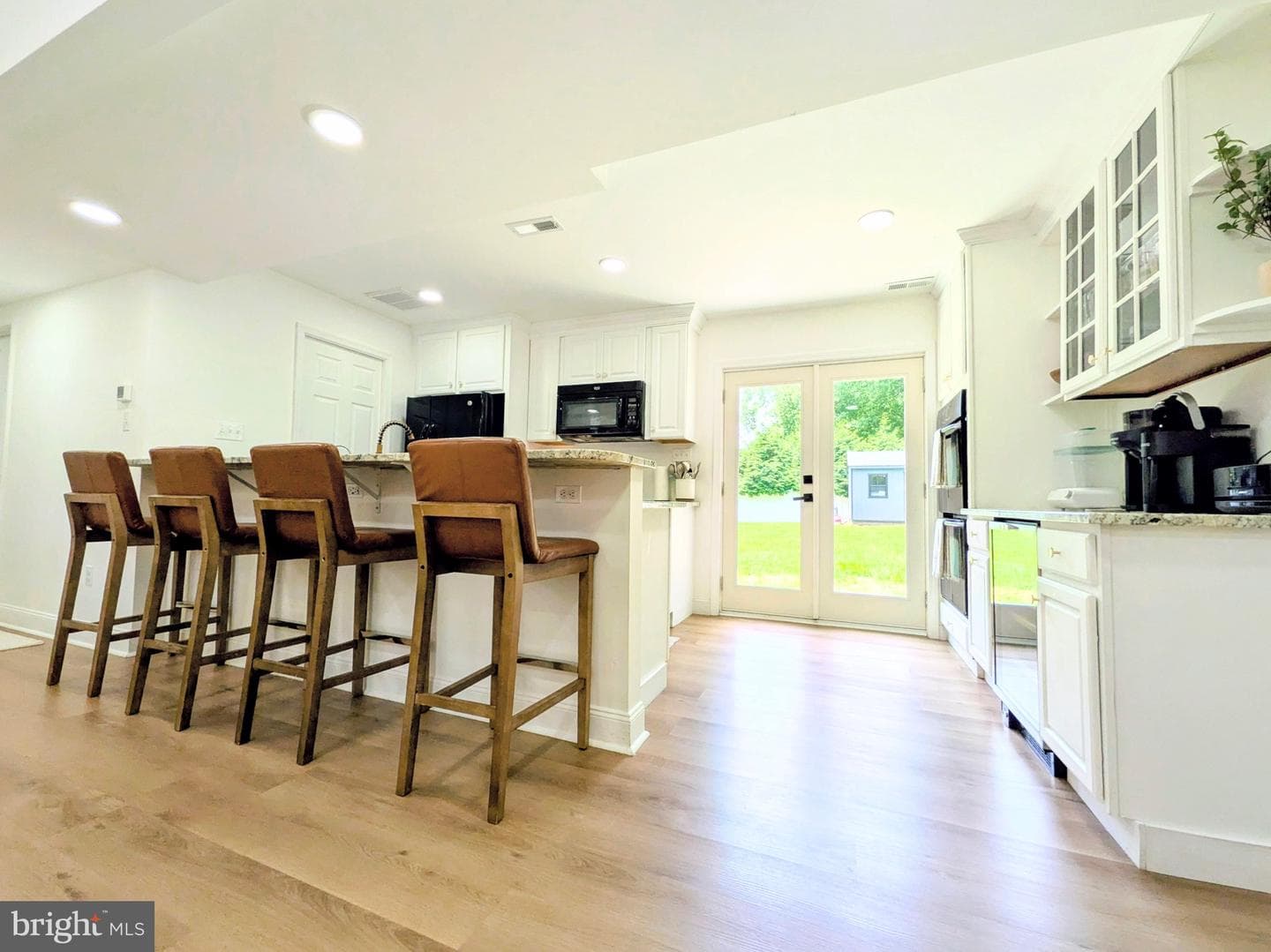 102 Maple Road photo 8