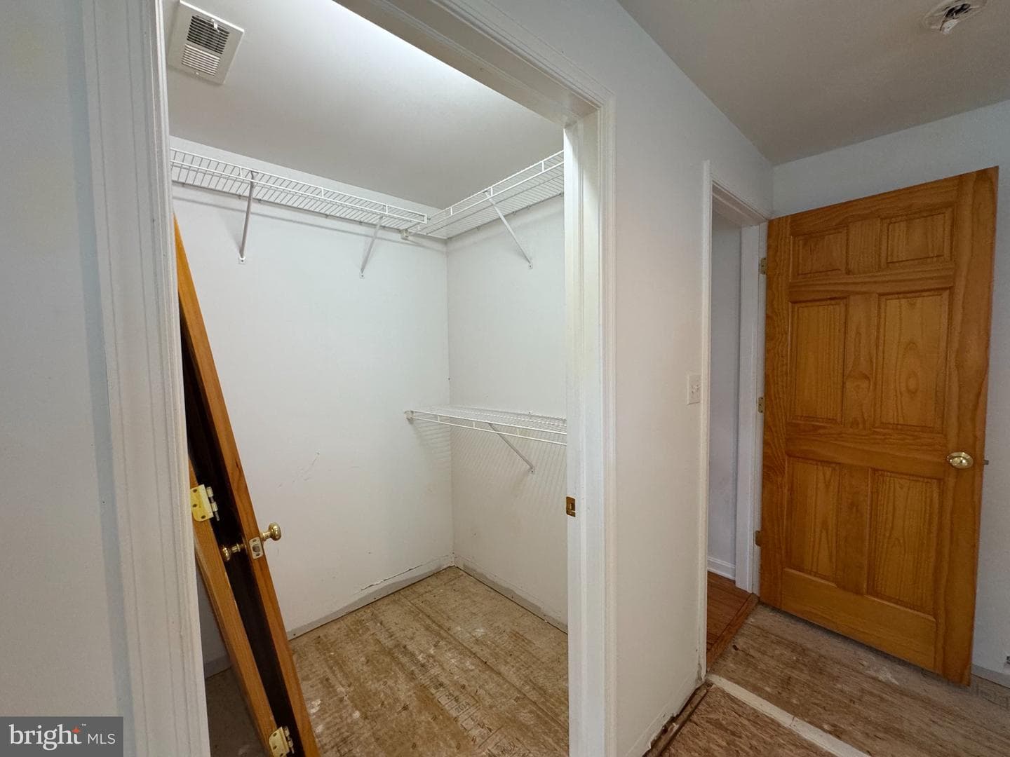104 Turpins Lane photo 11