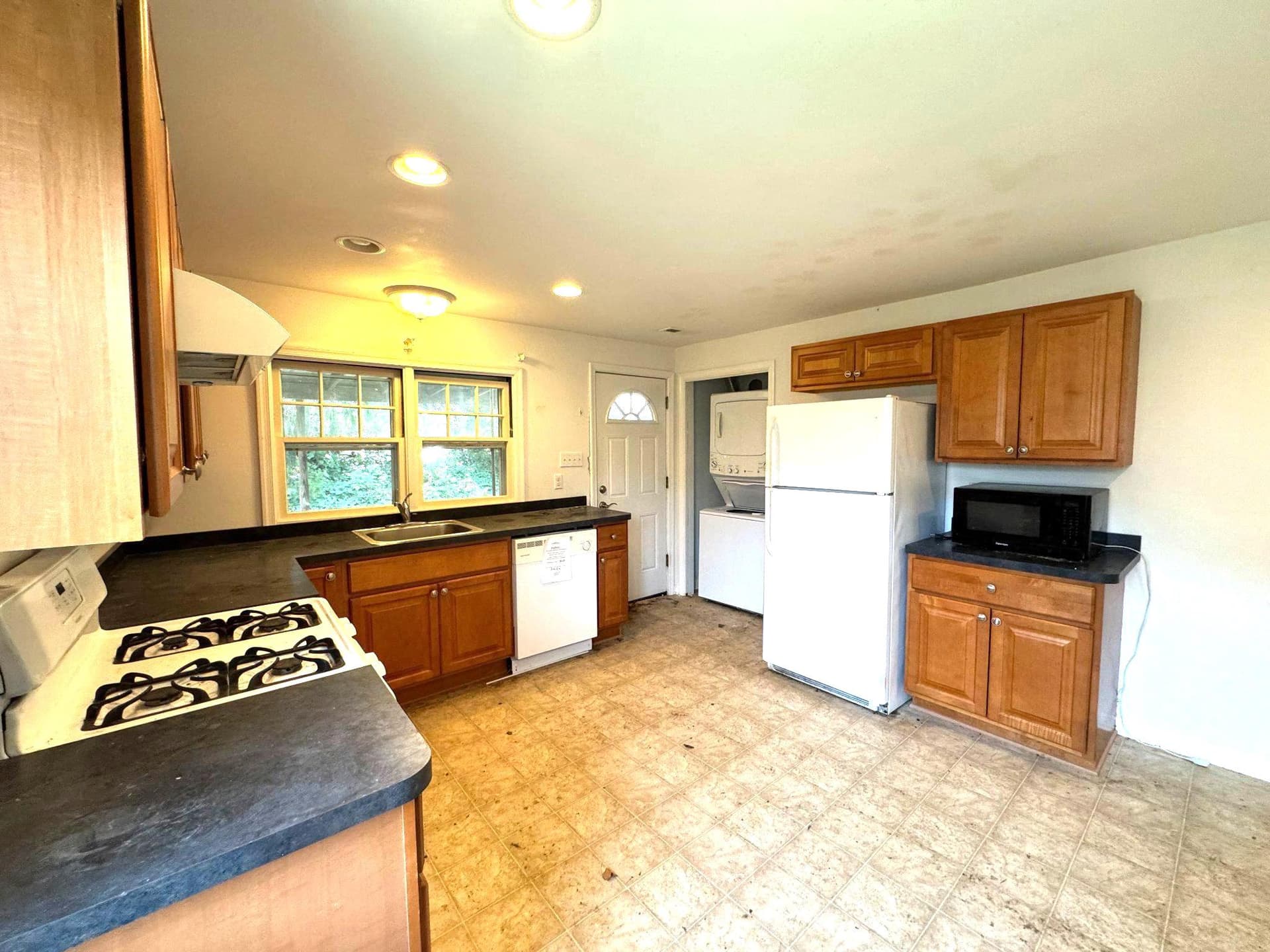 104 Turpins Lane photo 8