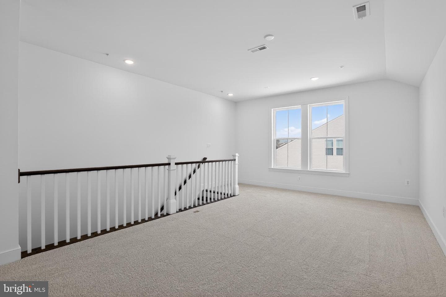 540 Warbler Way photo 19