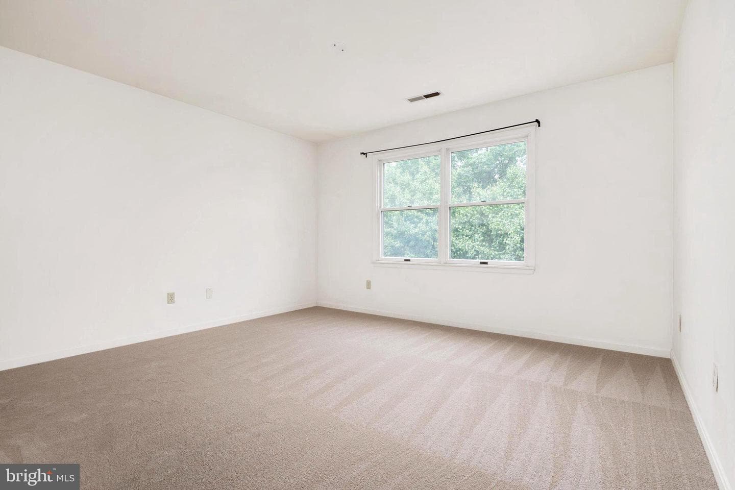 2004 Bridgepointe Drive photo 24
