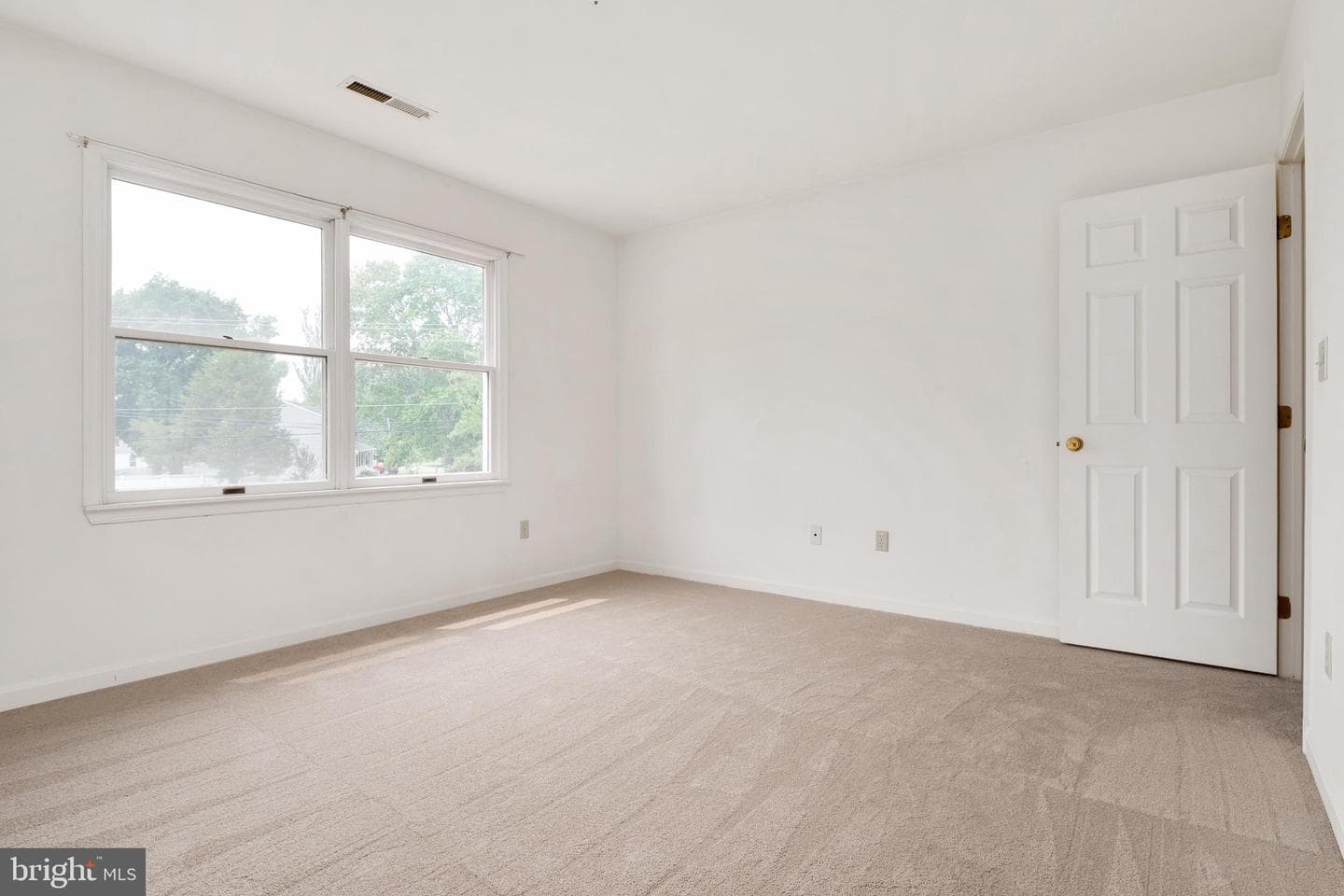 2004 Bridgepointe Drive photo 27
