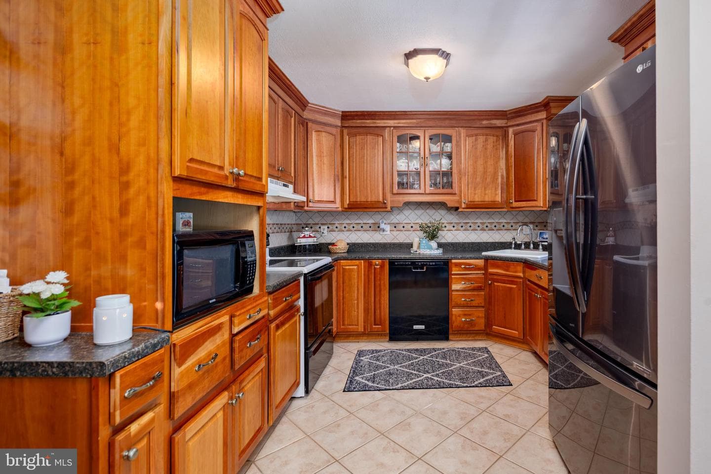 729 Kimberly Way photo 11