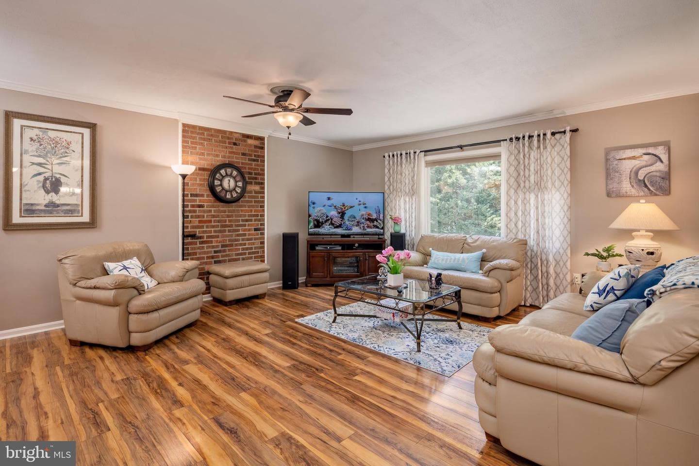 729 Kimberly Way photo 5