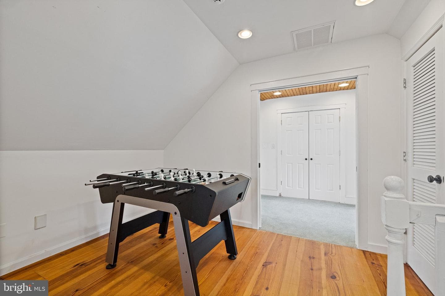 366 Queen Anne Road photo 16