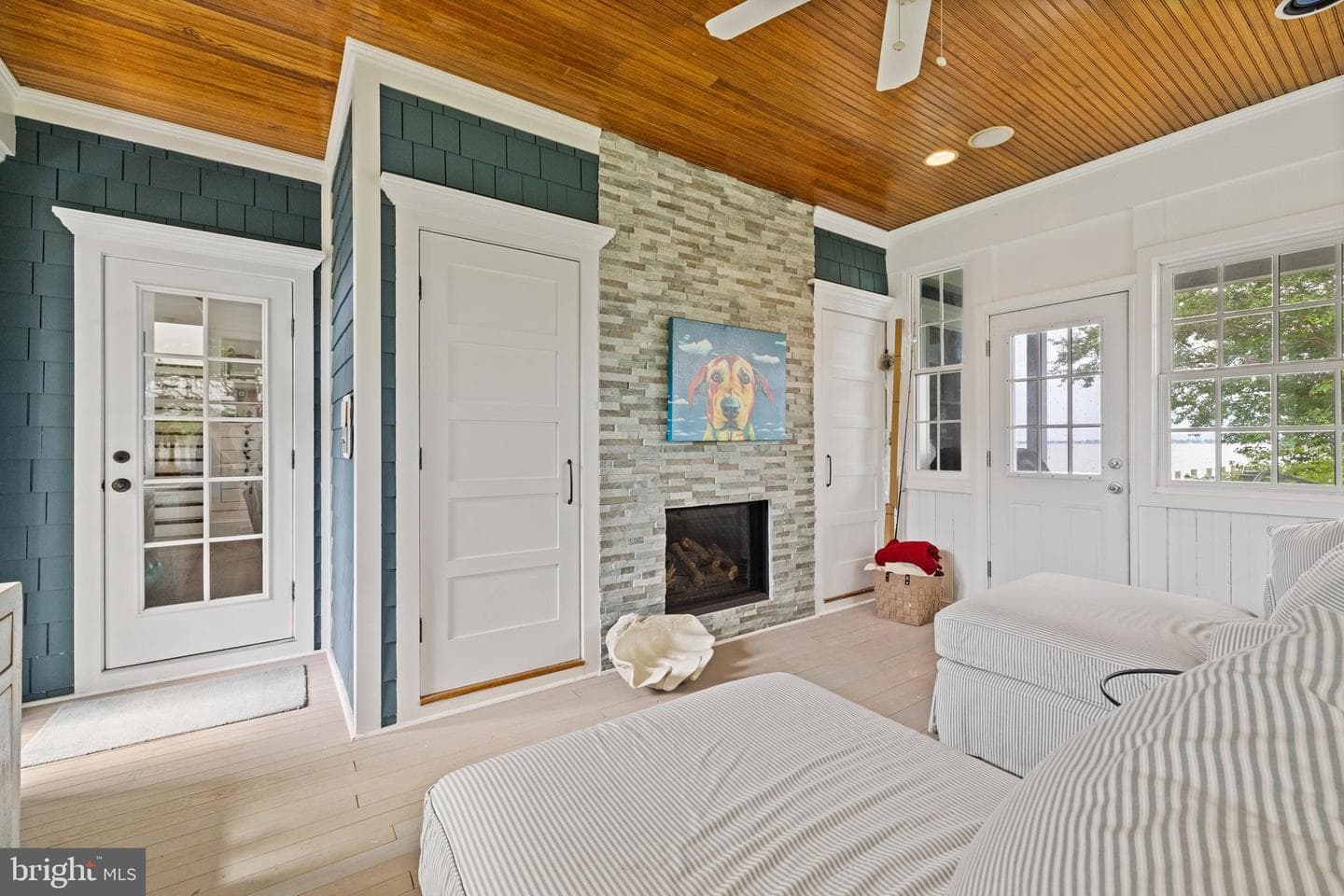 366 Queen Anne Road photo 8