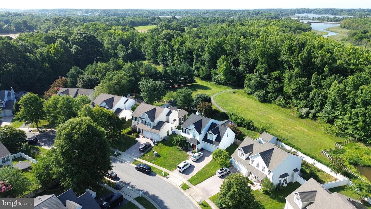 376 Web Foot Lane photo 11