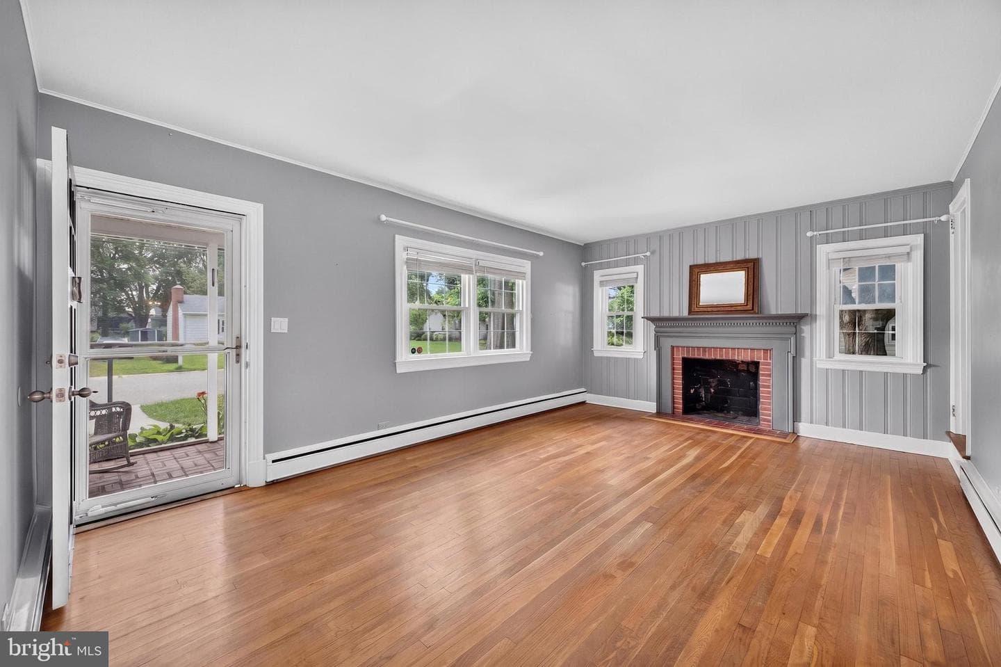 213 Elm Street photo 13