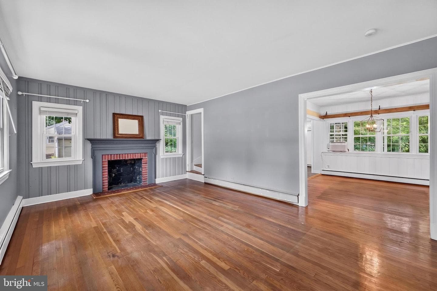 213 Elm Street photo 14