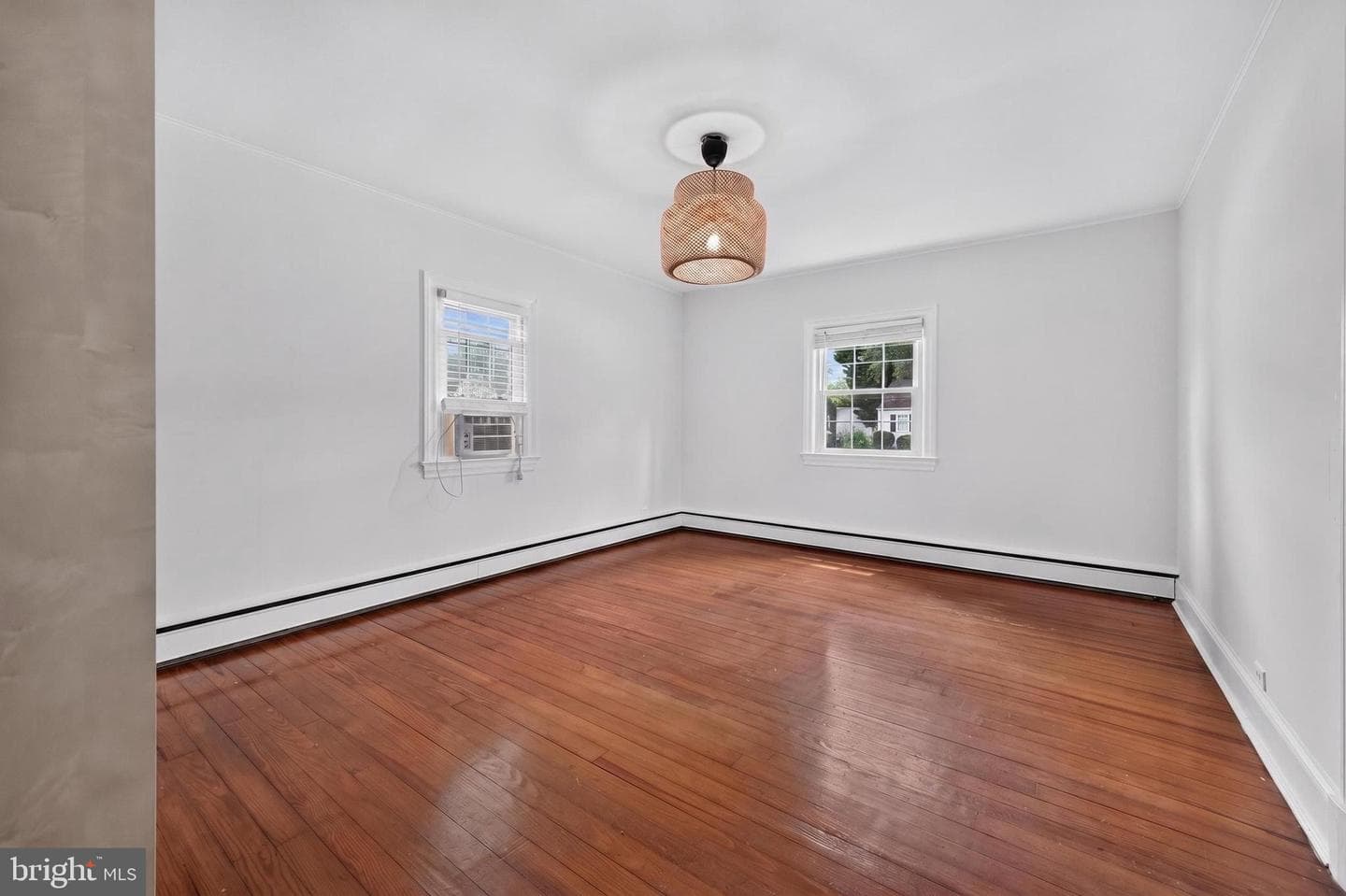 213 Elm Street photo 30