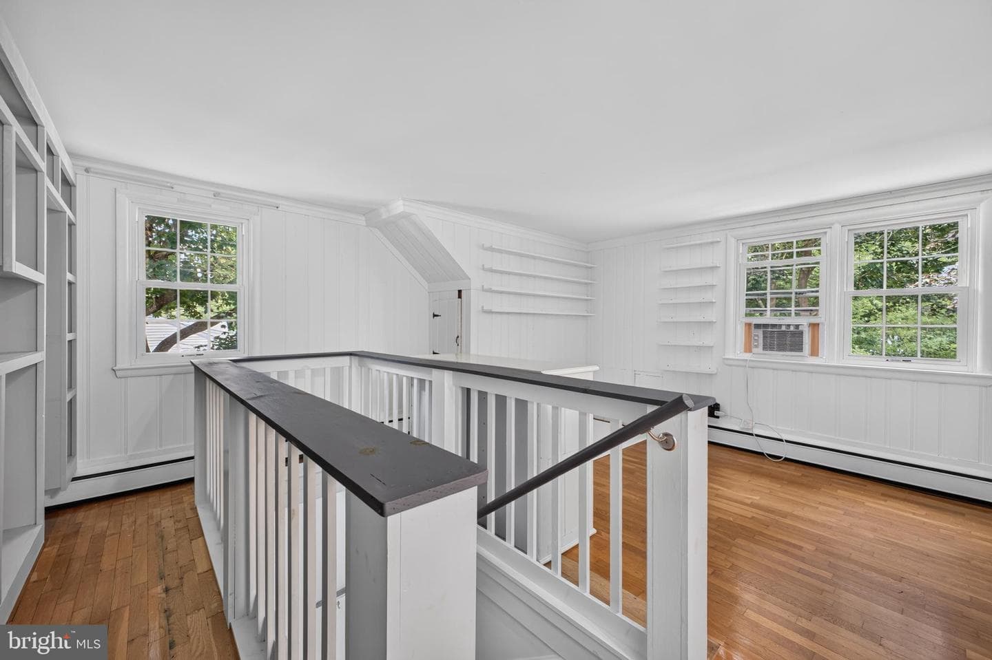 213 Elm Street photo 35