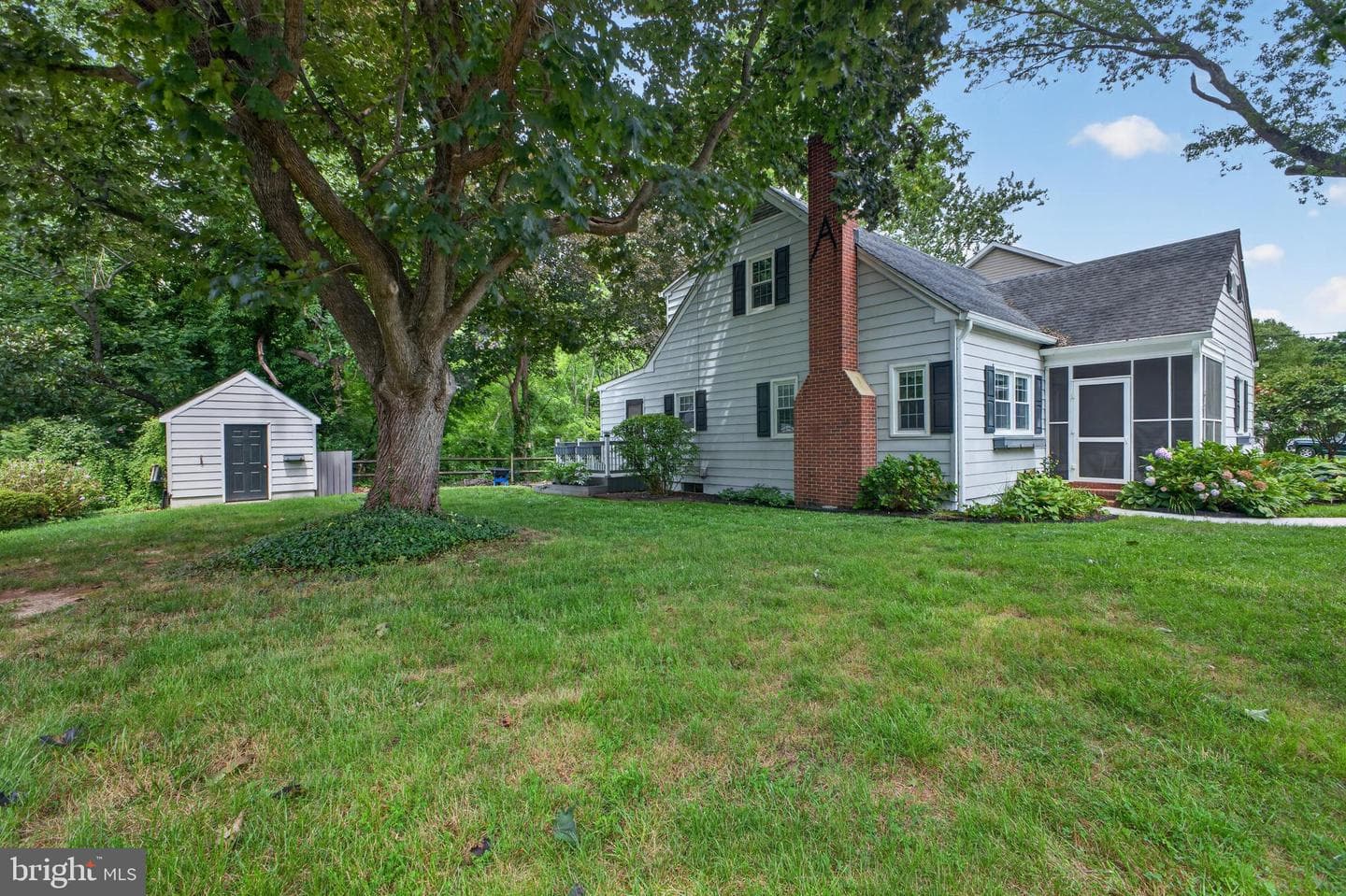 213 Elm Street photo 4