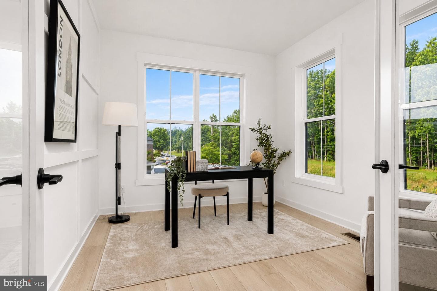 203 Riverside Drive photo 33