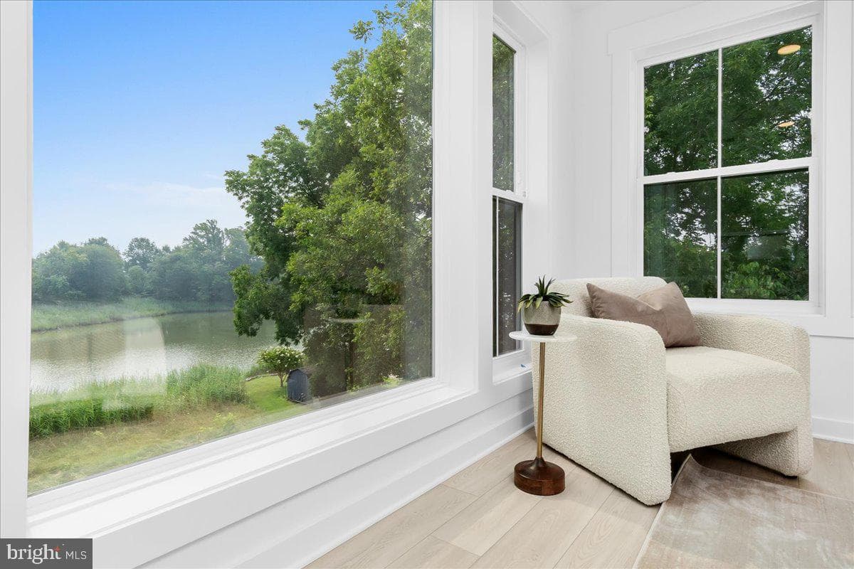 203 Riverside Drive photo 35
