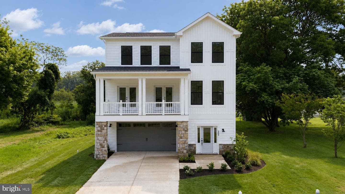 203 Riverside Drive photo 63