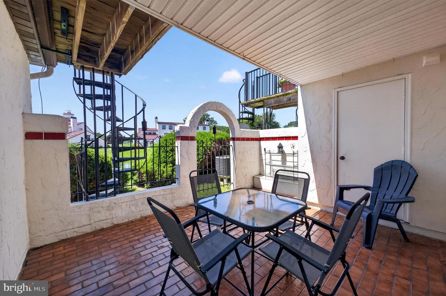 26 Queen Anne Way photo 21