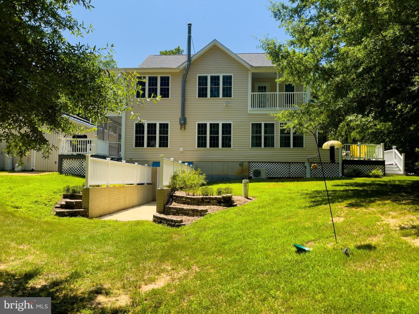 41930 Rodney Way photo 3
