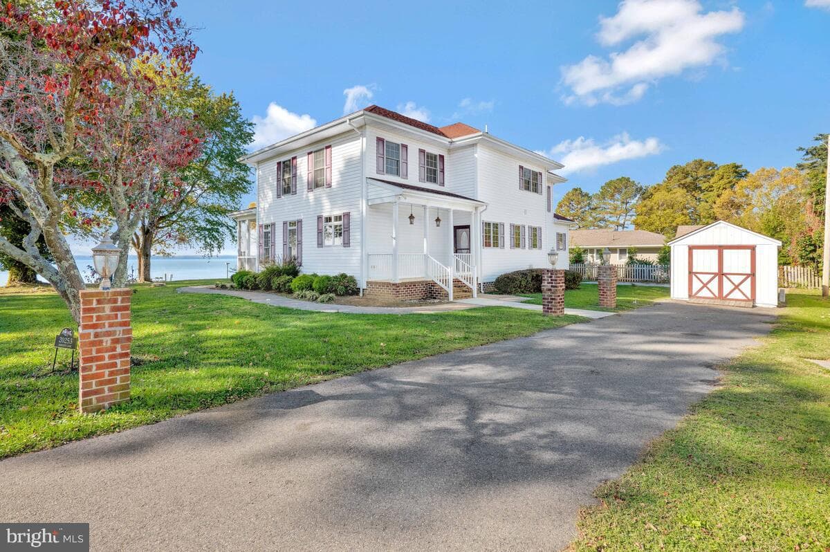 20253 Serenity Lane photo 3