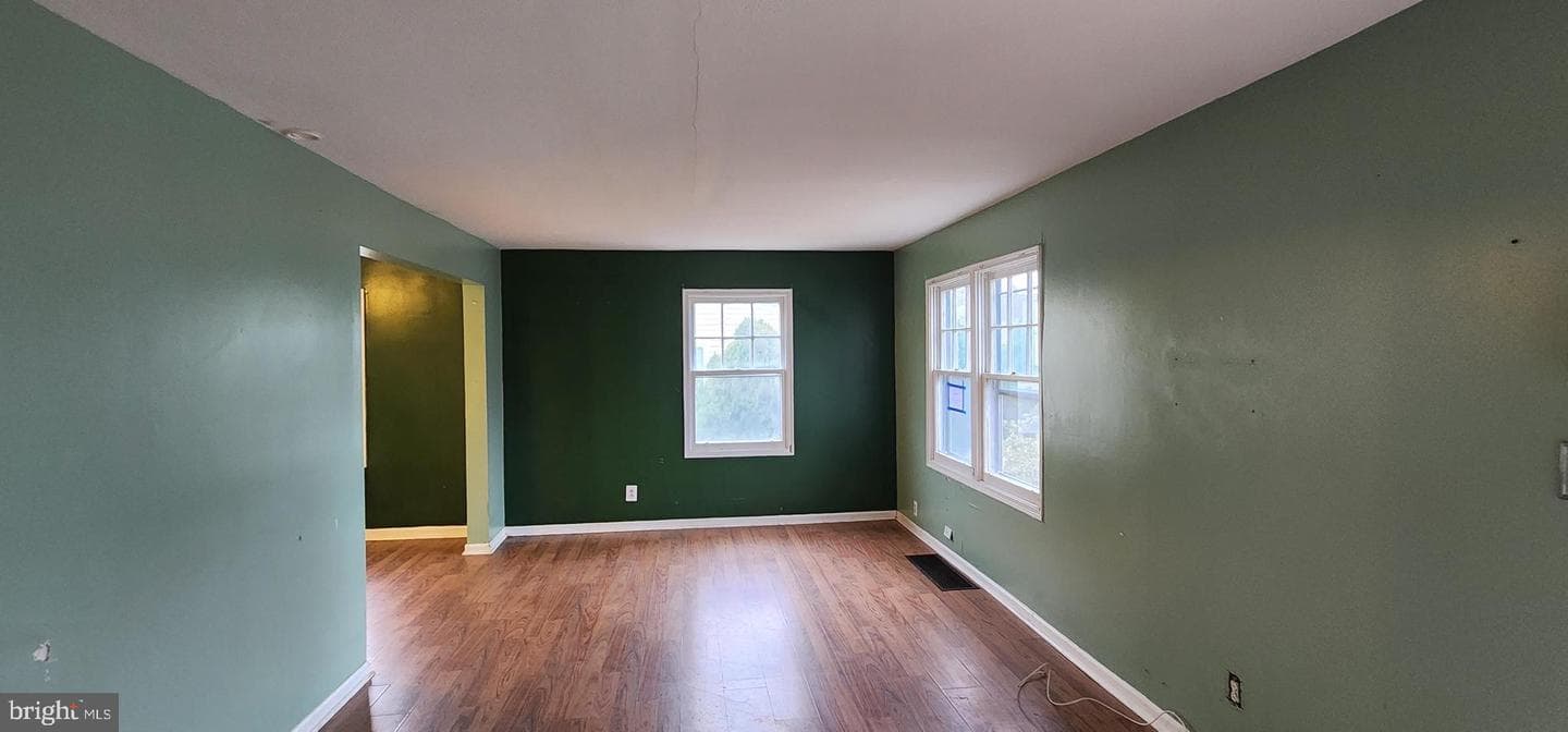 21722 Cabot Place photo 3
