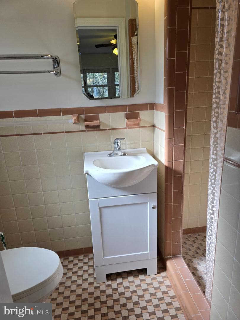 23290 Town Creek Drive photo 16